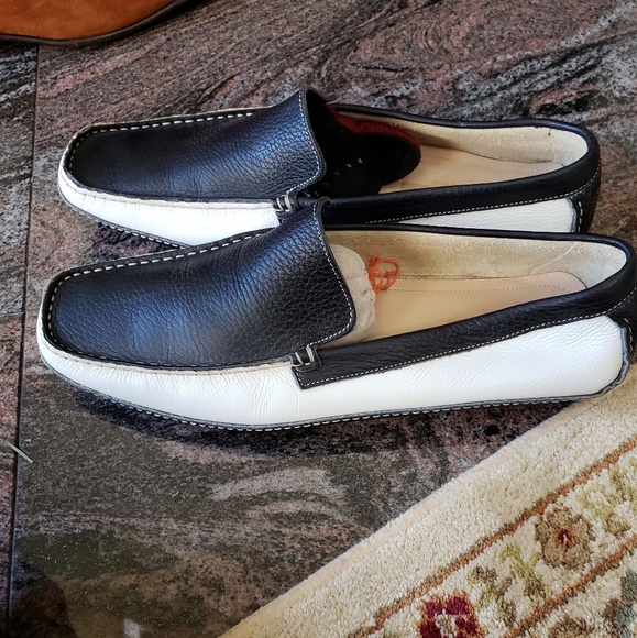 Shoes - Picture 2 of 5